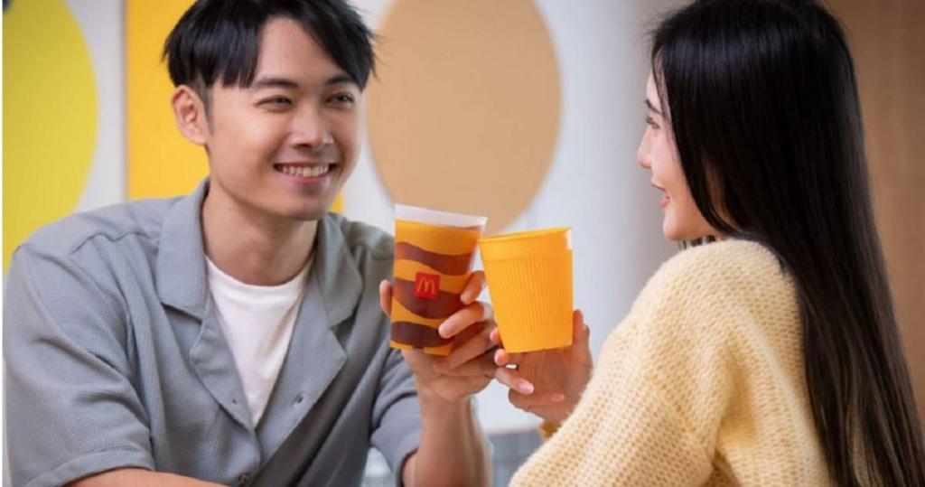 民眾稱麥當勞內用杯「有怪味、不舒服」　當晚消化道灼傷送急診　官方出面回應了