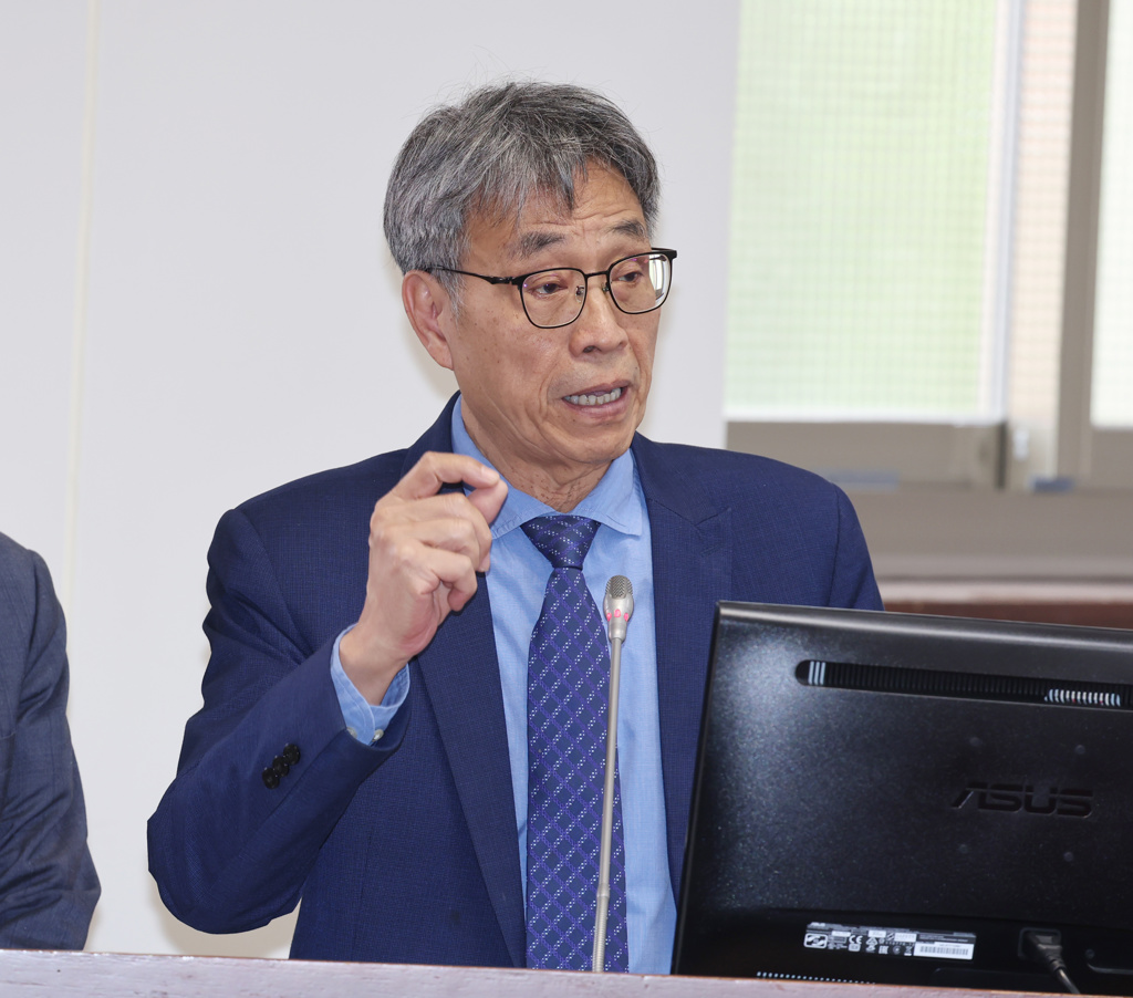 擬「正面表列」解禁廚餘養豬 立委批：出事陳駿季要下台負責嗎？