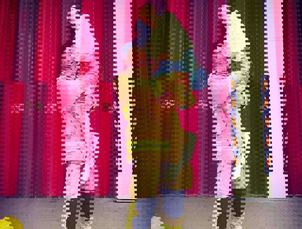 香港37歲消防員殉職 昔穿打火服抱女友放閃 網淚崩