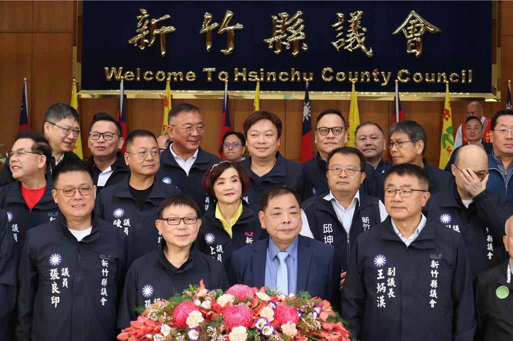 鄭朝方胞兄站台陳見賢參選縣長記者會 鄭朝鐘：我無黨啊