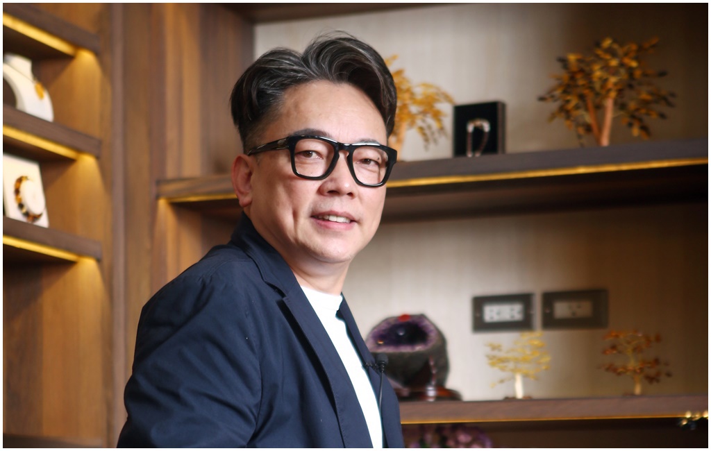 挨批算命欠缺專業還收5800元！詹惟中澄清：不準可求退費