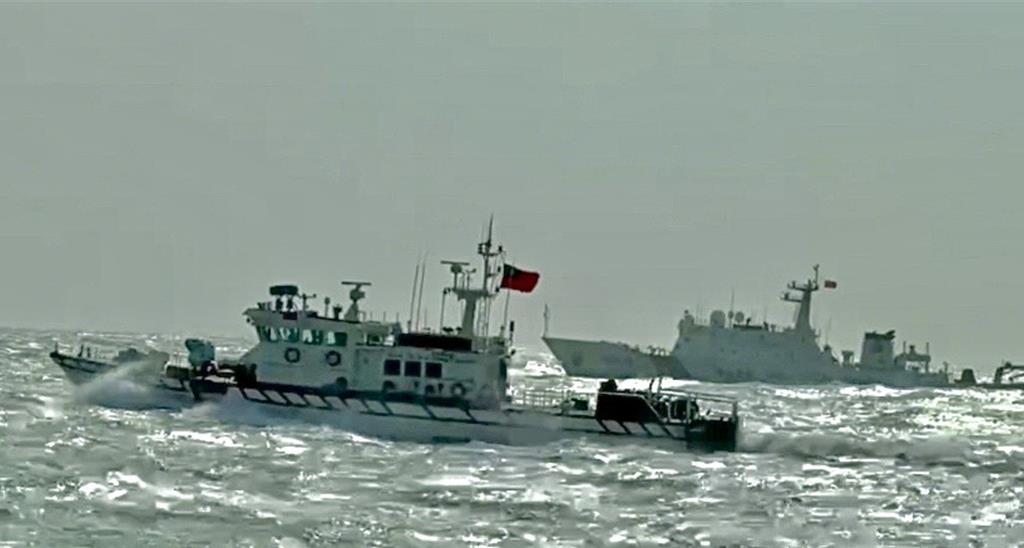 陸4海警船今「執法巡查」穿越金門限制水域！海巡驅離