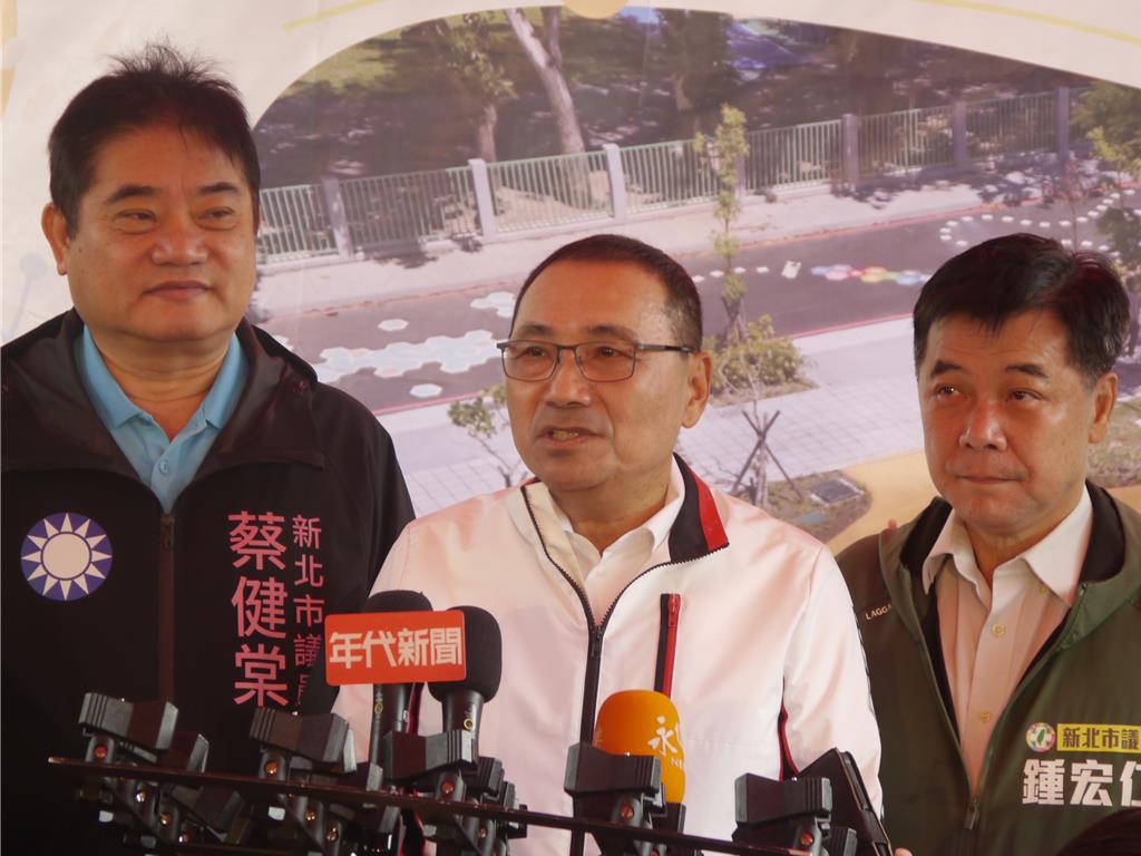 主辦淡江大橋通車路跑僅留平日時段給地方 侯友宜嗆中央「拗蠻」