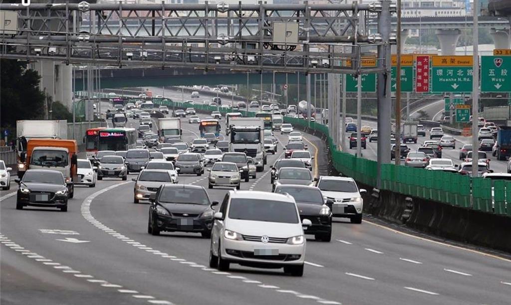 行憲紀念日、元旦將至 國道交通疏導措施出爐