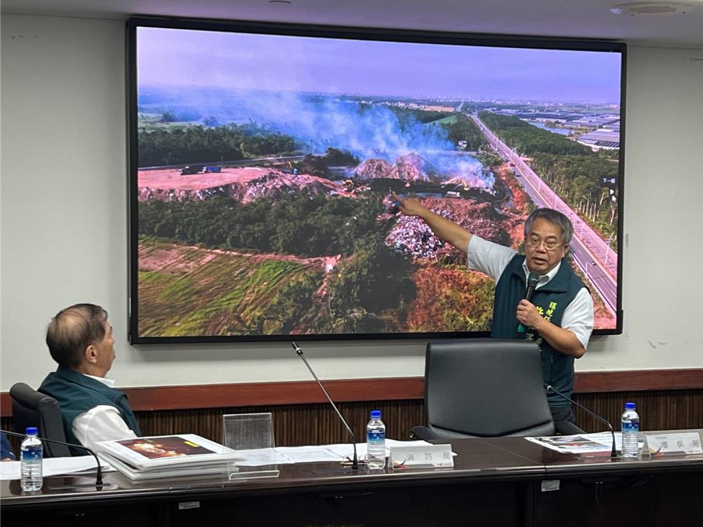 後壁烏樹林垃圾山火警仍悶燒 南市環保局長許仁澤改調參事引發臆測