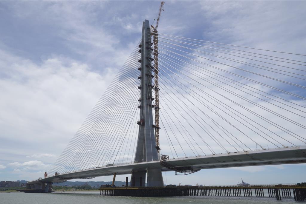 為淡江大橋路跑再槓公路局 新北市府：無法改變在地居民質疑