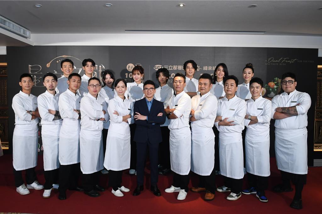 哭成一片！《星廚之戰》淘汰爆冷門 主廚「情緒潰堤」鞠躬道歉