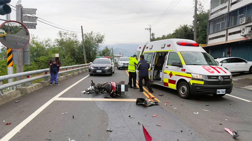 小貨車左轉與直行機車碰撞 20歲男騎士傷重不治