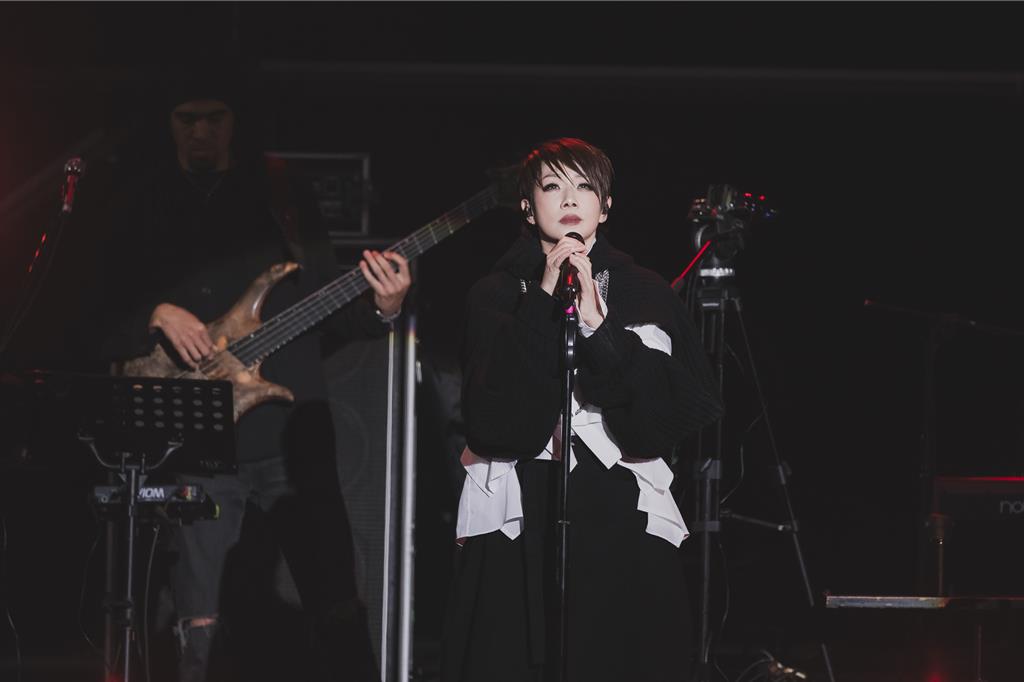 林憶蓮隔9年來台感冒聲音沙啞　一開口全場起雞皮疙瘩