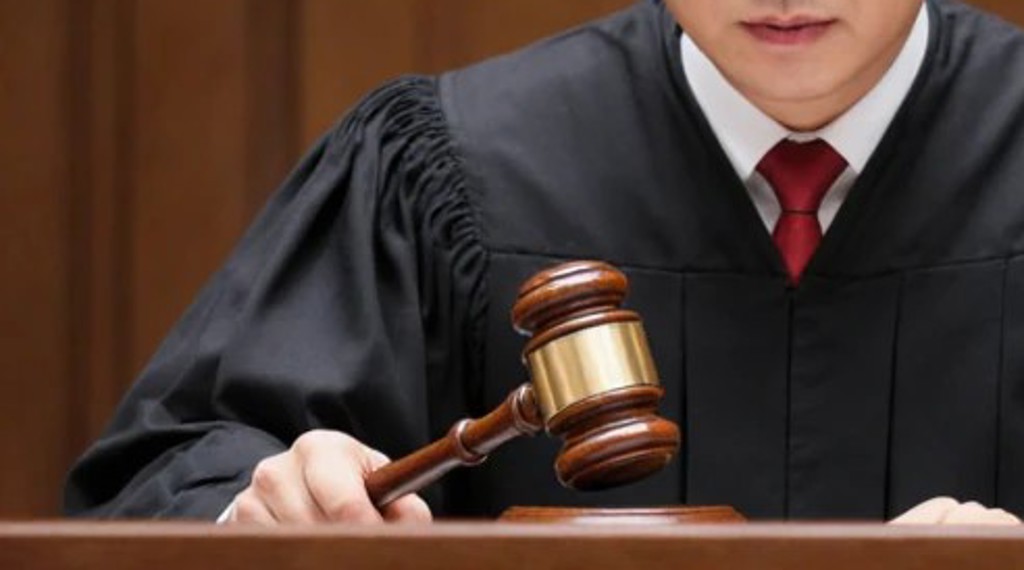 就醫倒車遭檢舉「危險駕車」！1.8萬元罰單撤銷 真相曝光