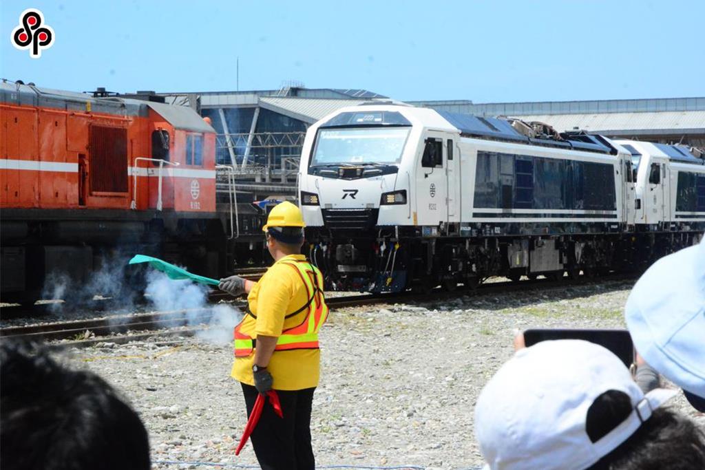 台鐵R200柴電機車最後5輛 延至明年8月交車原因曝
