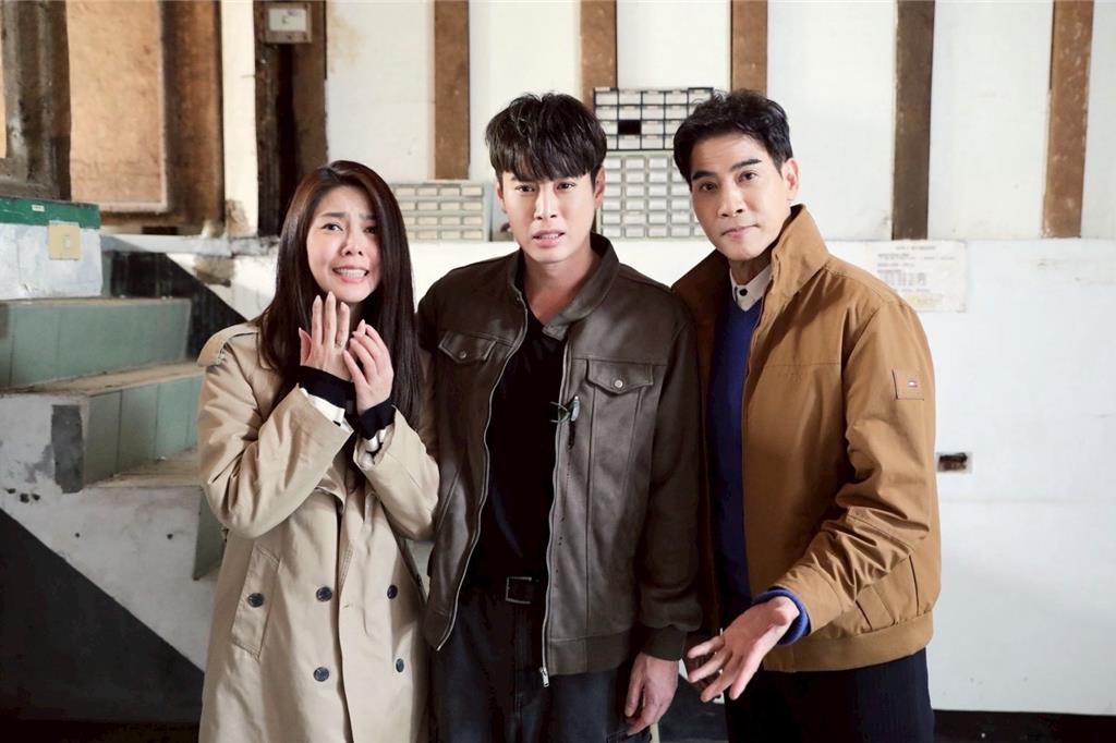 白家綺一見偶像求合照！ 下秒被綁架嚇到秒落淚