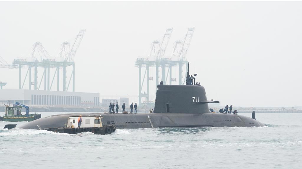 海鯤號遭爆無錨出海 名醫驚「太狠了」:玩命關頭在台灣