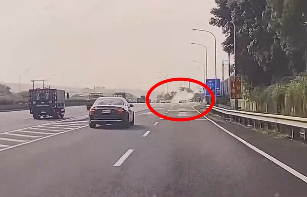 楊梅休息站遭撞瞬間「畫面曝光」 網友驚呼:煞車燈沒亮!