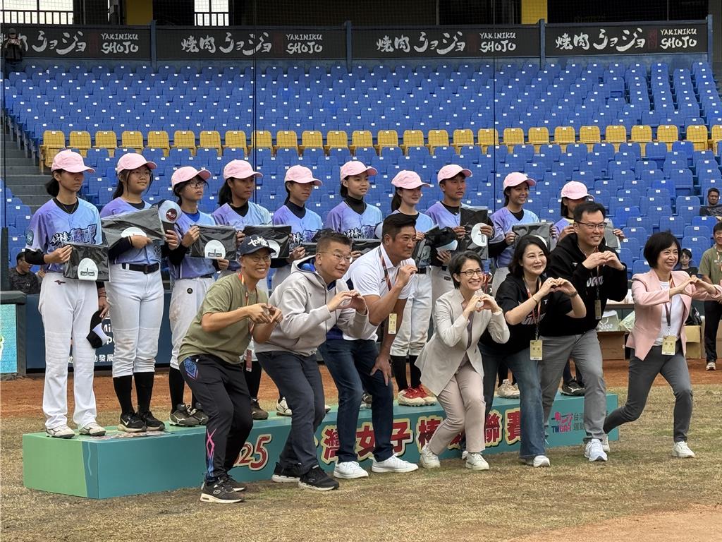 有夢想值得被擁抱！蕭美琴：台灣女棒已走出重要里程碑