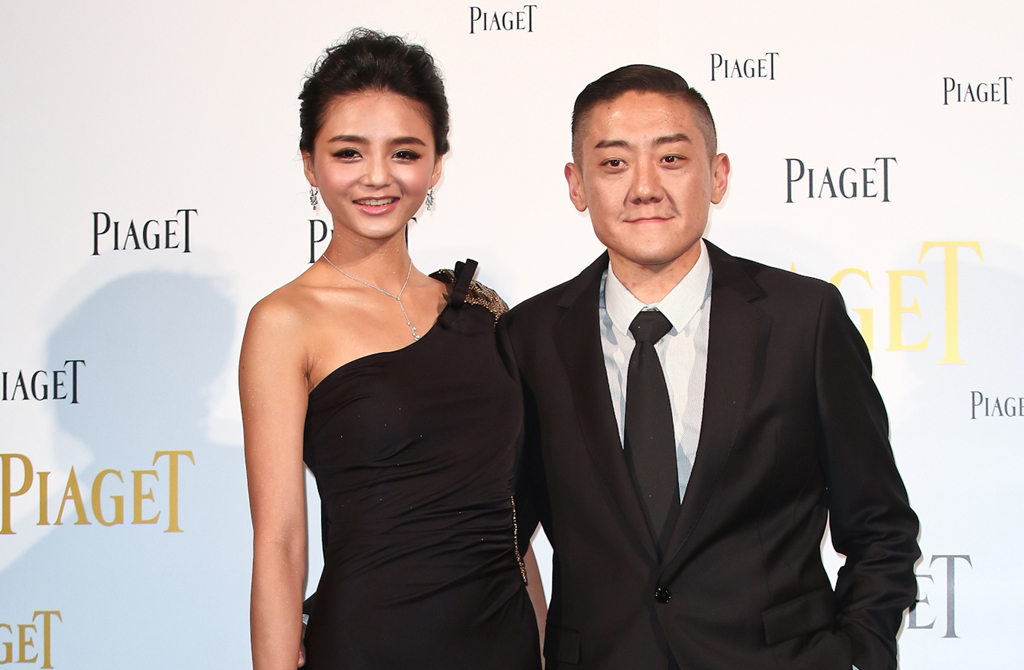 「夜店大亨」才控名媛前妻A走400萬 夏天倫突遇襲惹關注