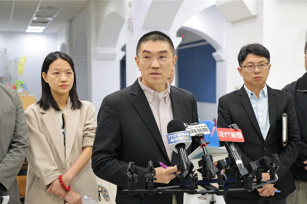 謝國樑召開自來水油汙跨局處應變會議 徹查汙染源、依法裁罰