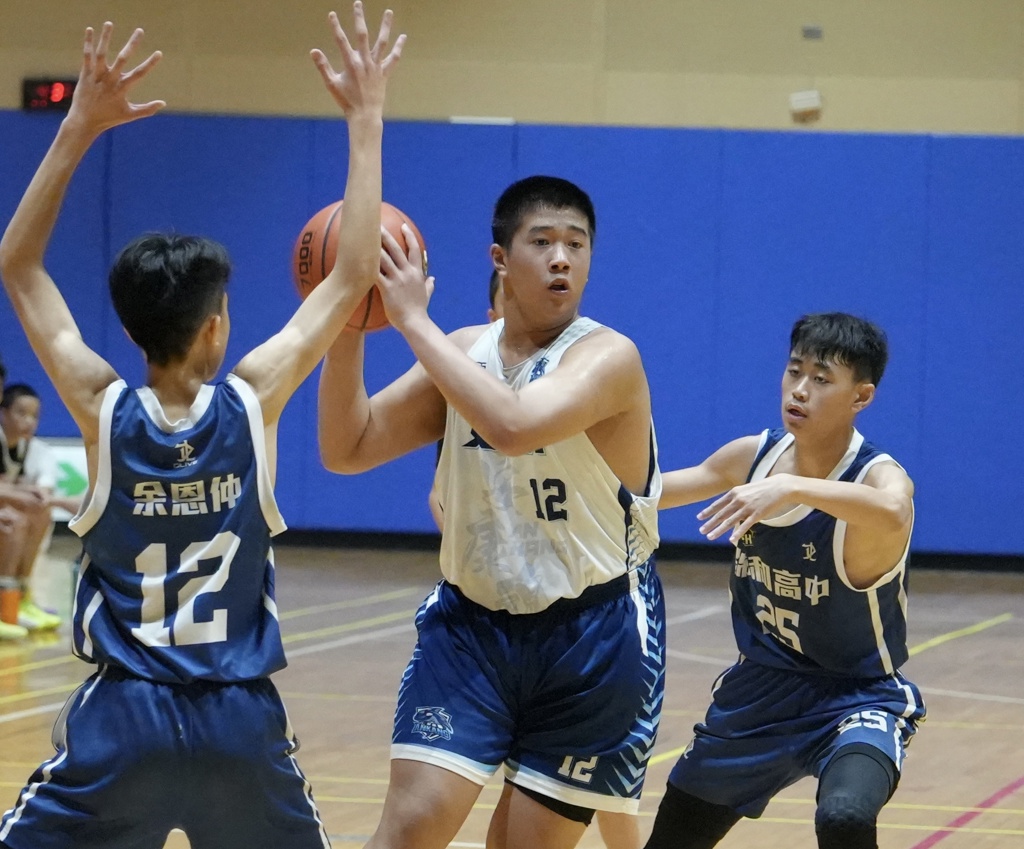 U19籃球聯盟》安康唯一八年級低位打到策應 笑稱需隊友一起處理
