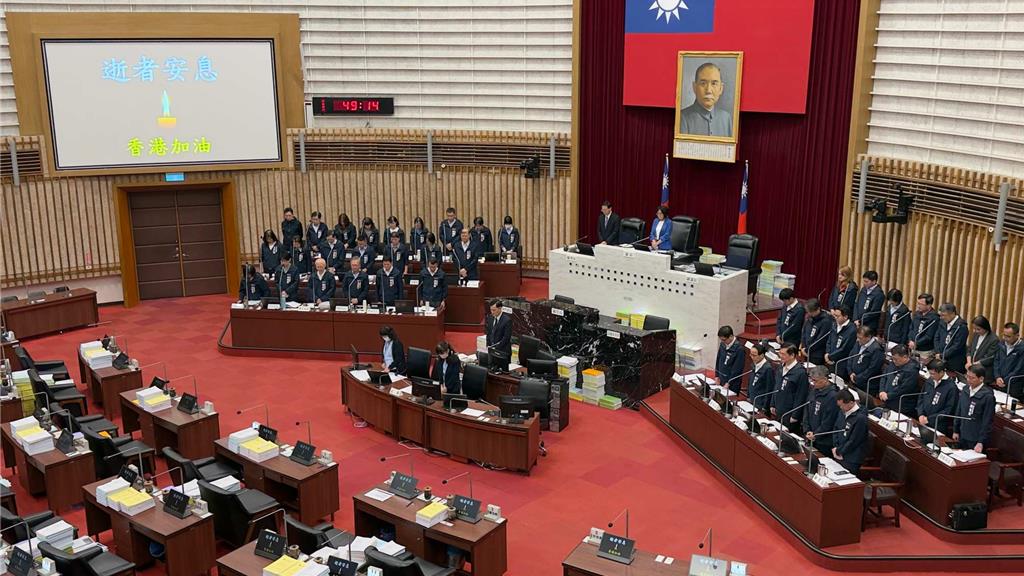 宏福苑大火警訊！高雄沒防焰防護網規範 民代批：不能坐等中央