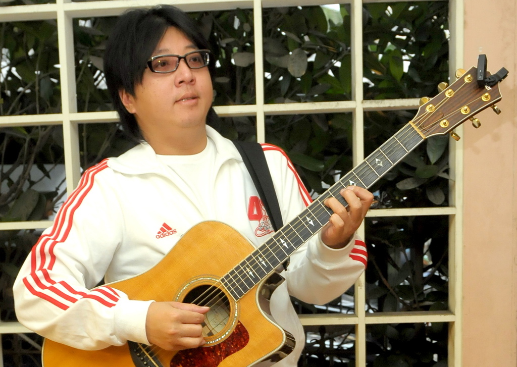 袁惟仁「肺發炎」緊急住院治療 親姊曬照吐心境