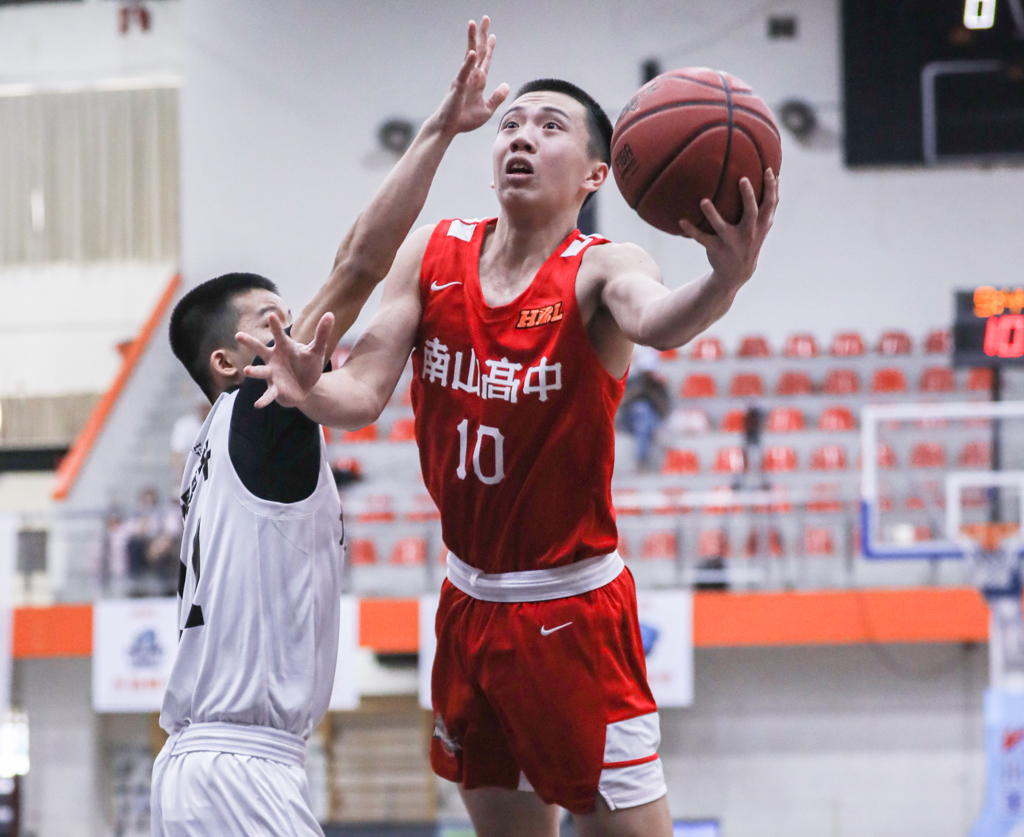 HBL》南山、能仁也晉12強 南山謝旻耕力扛一哥重任