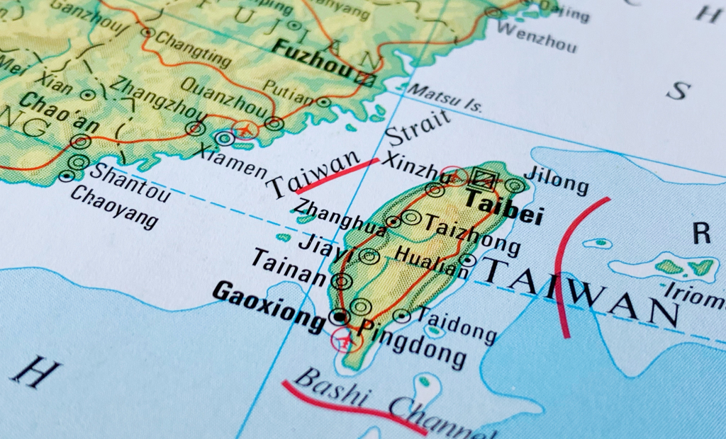 劉寶傑稱一中憲法是人民的痛苦 翁履中:都要為台獨而戰 卻不敢修憲?