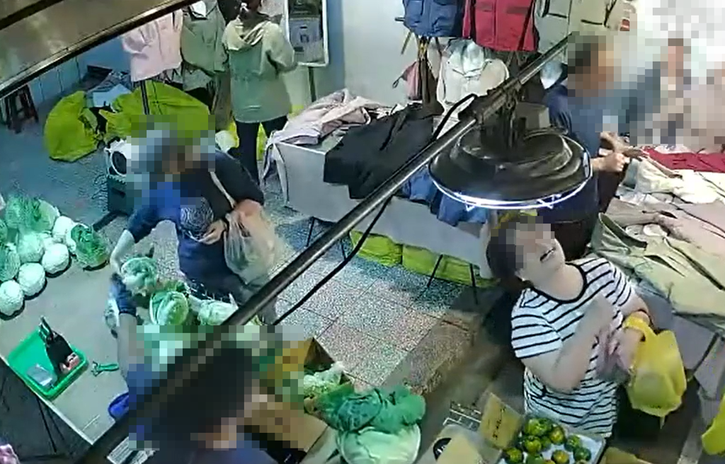 影》菜攤老闆中調虎離山計!營業收入遭扒走 婦人手法曝