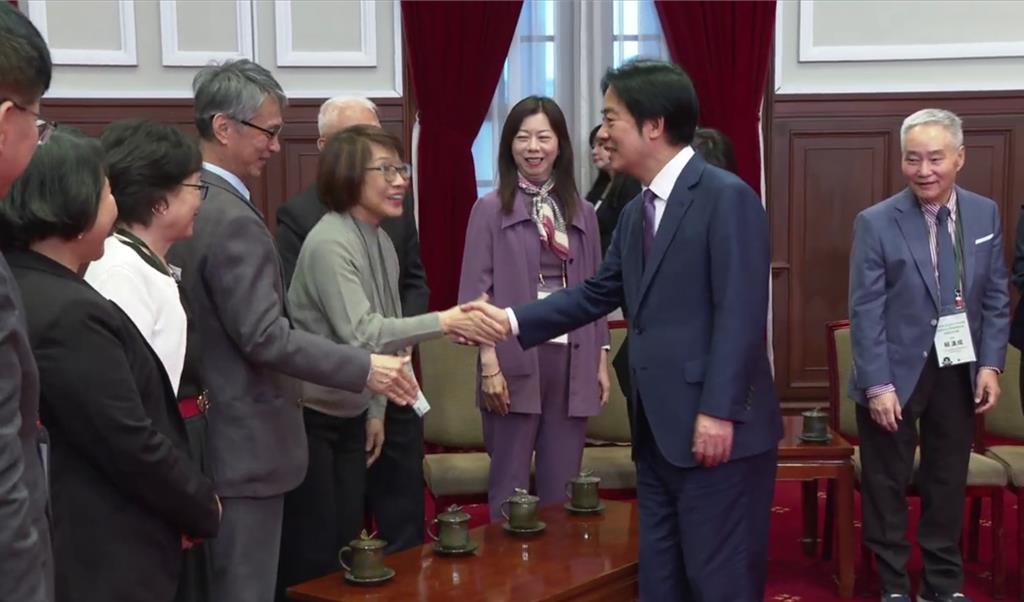 批馬任內將經濟鎖入中國  賴：我沒看到兩岸和平紅利