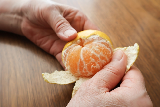 橘子白絲別剝掉 六大好處三族群慎食