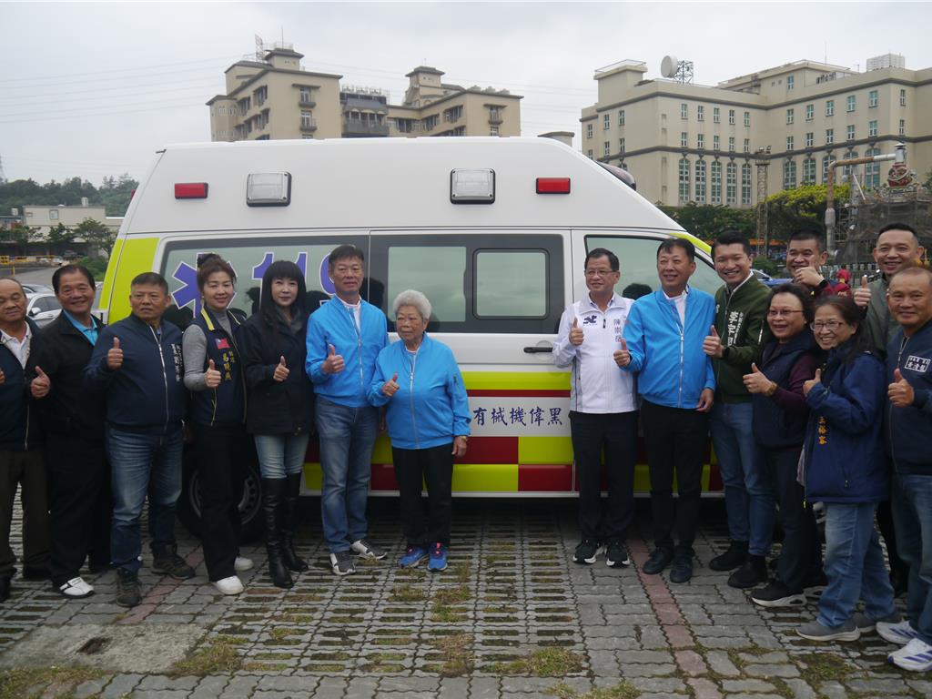 機械廠愛心捐救護車、生理監視器 助新北消防提升緊急救護品質