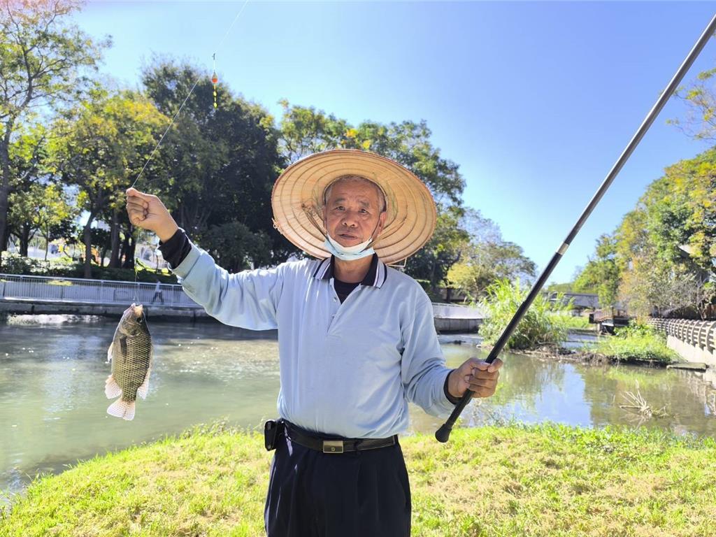 全台中首例!豐原葫蘆墩公園開放「試辦釣魚」
