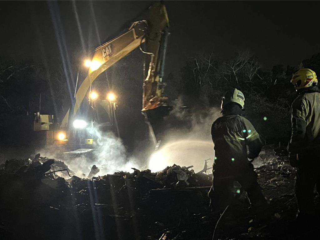 深夜好消息! 烏樹林暫置場悶燒第13天「終於滅了」