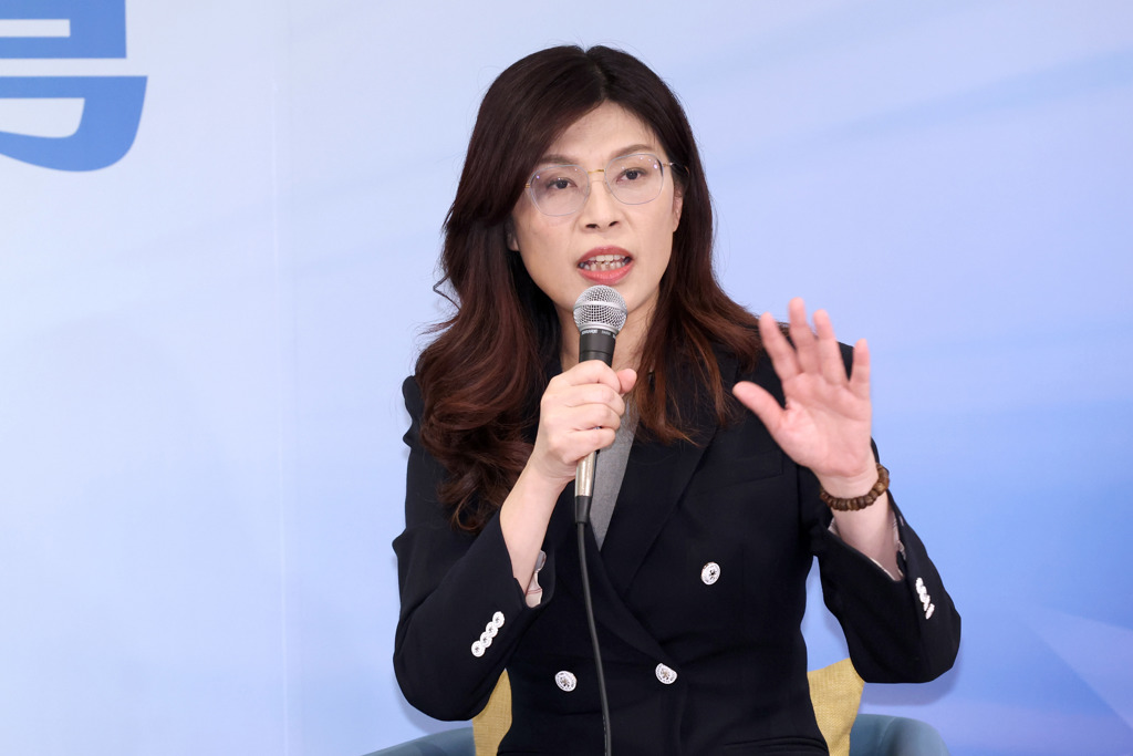 小紅書被禁 鄭麗文憶「中天關台」張雅屏轟內政部:詐騙首腦共犯