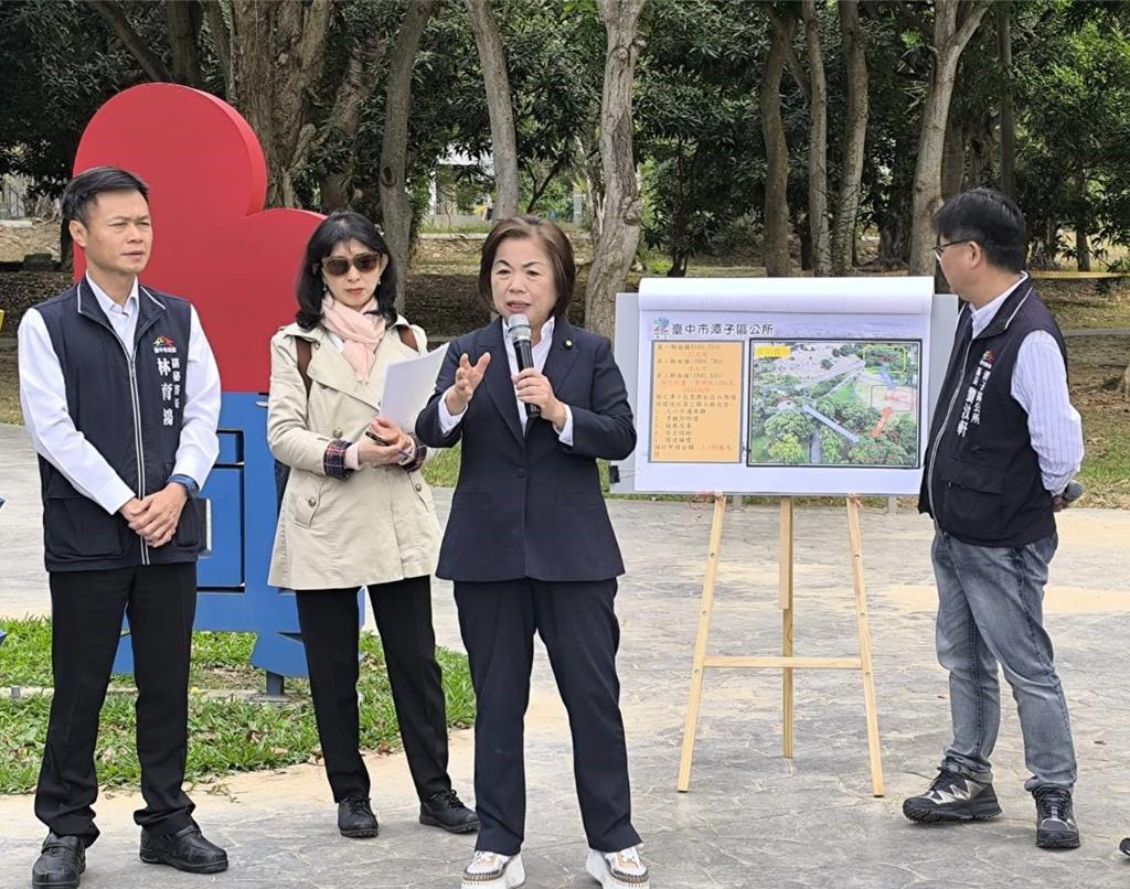 楊瓊瓔喊選市長走訪基層 8旬嬤跳舞一半喊加油