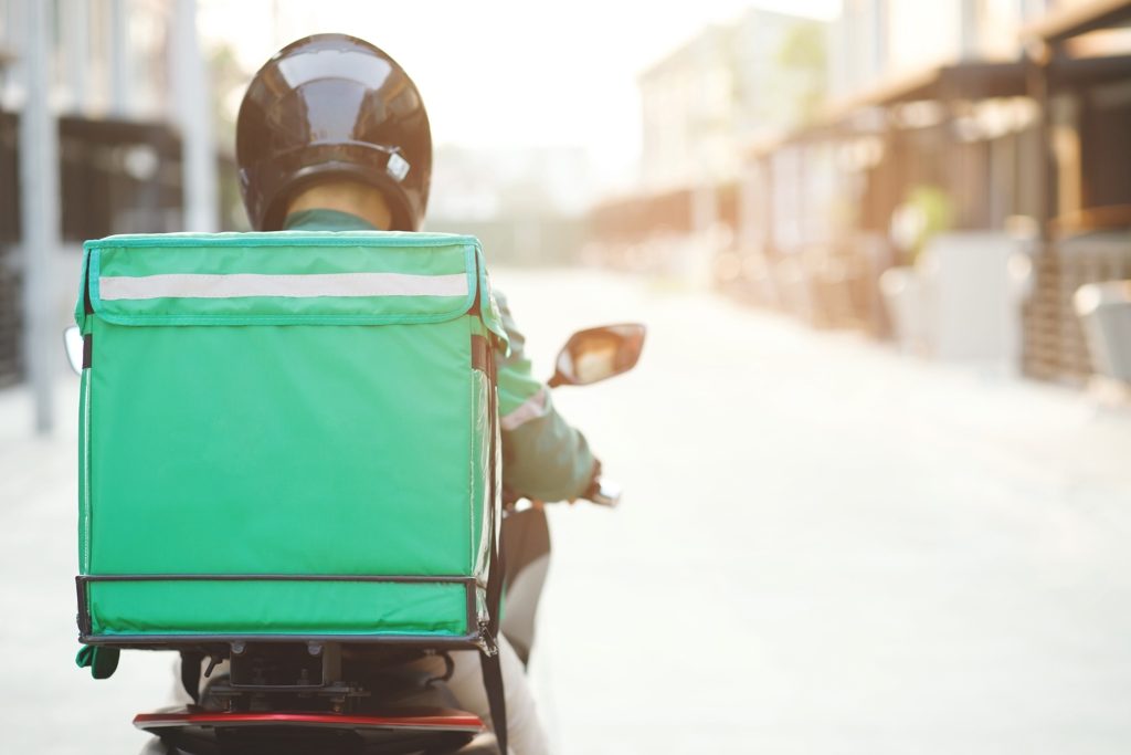 被臭到狂嘔！外送員苦勸客人「下次換一間」  超髒環境曝 