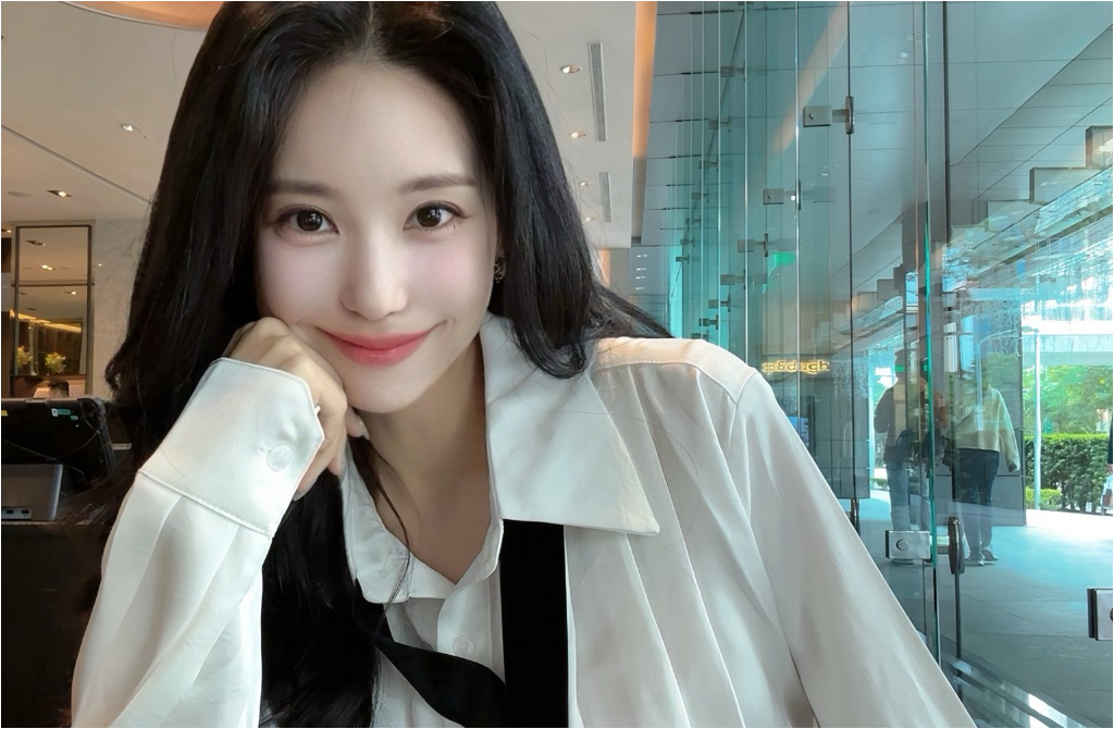 正妹主播唸對「蛤蜊」讀音暴紅 家長私訊曝小學生指定收看