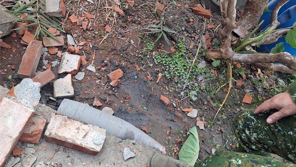 實彈射擊釀意外!155榴彈突偏軌 連炸3民宅驚嚇居民