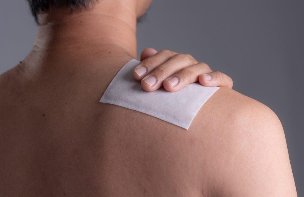 止痛貼布用1個月 他腎功能急速惡化 藥師：2類人小心