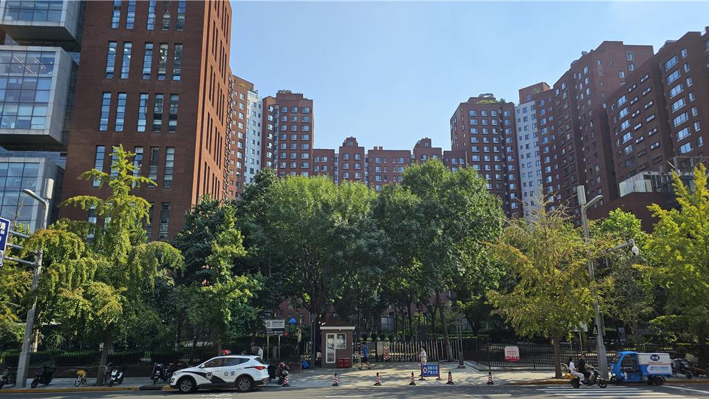 陸11月多地二手房成交量上漲  剛需與高端置業需求升溫