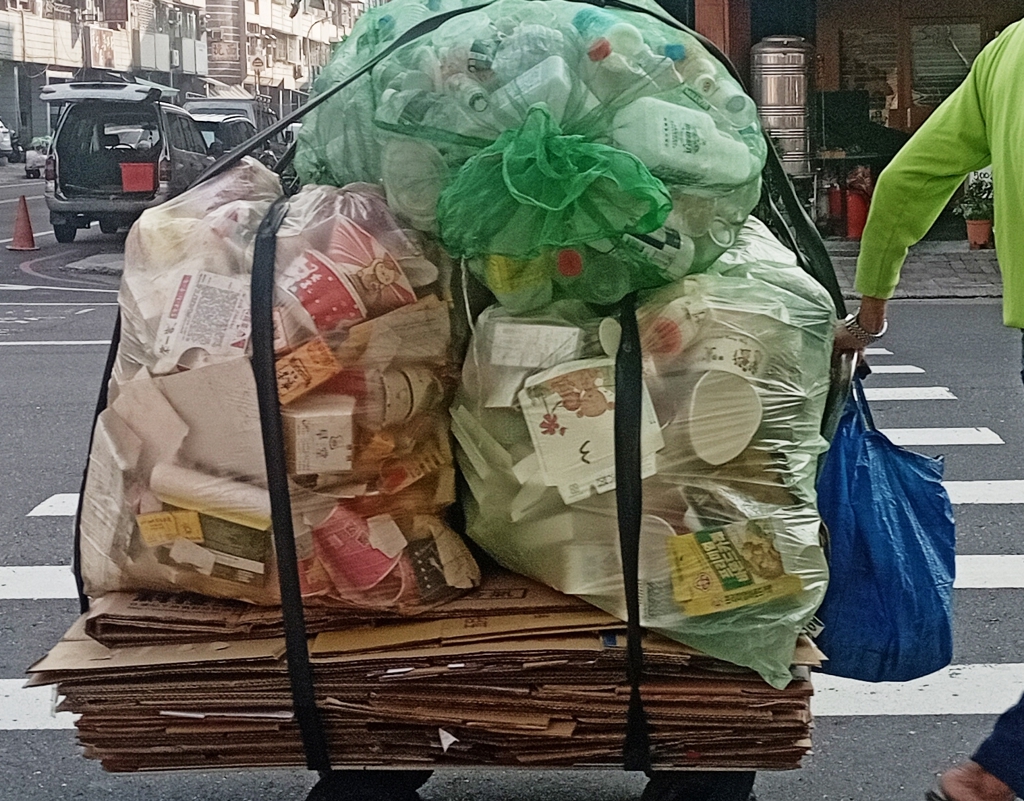 清潔員送32元電鍋遭判刑 律師嘆幽靈抗辯 揭原因