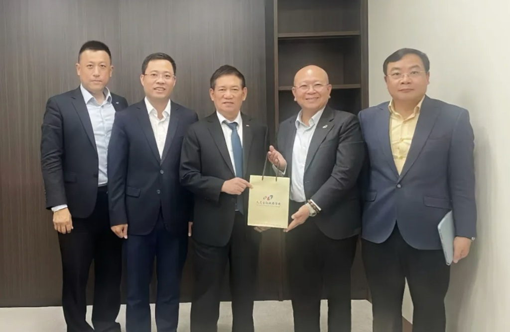 立委痛批天逸10億吸金案進度停滯　董事長溫峰泰海外頻現身亮相