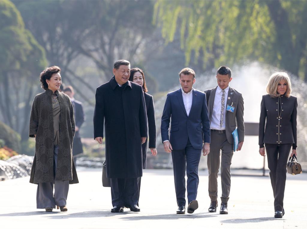 習近平成都歡迎馬克宏：相信你此行會豐富對中國的認知