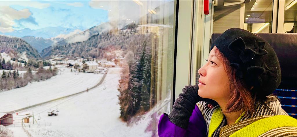 阮丹青遊歐洲　驚嘆被阿爾卑斯山洗滌身心