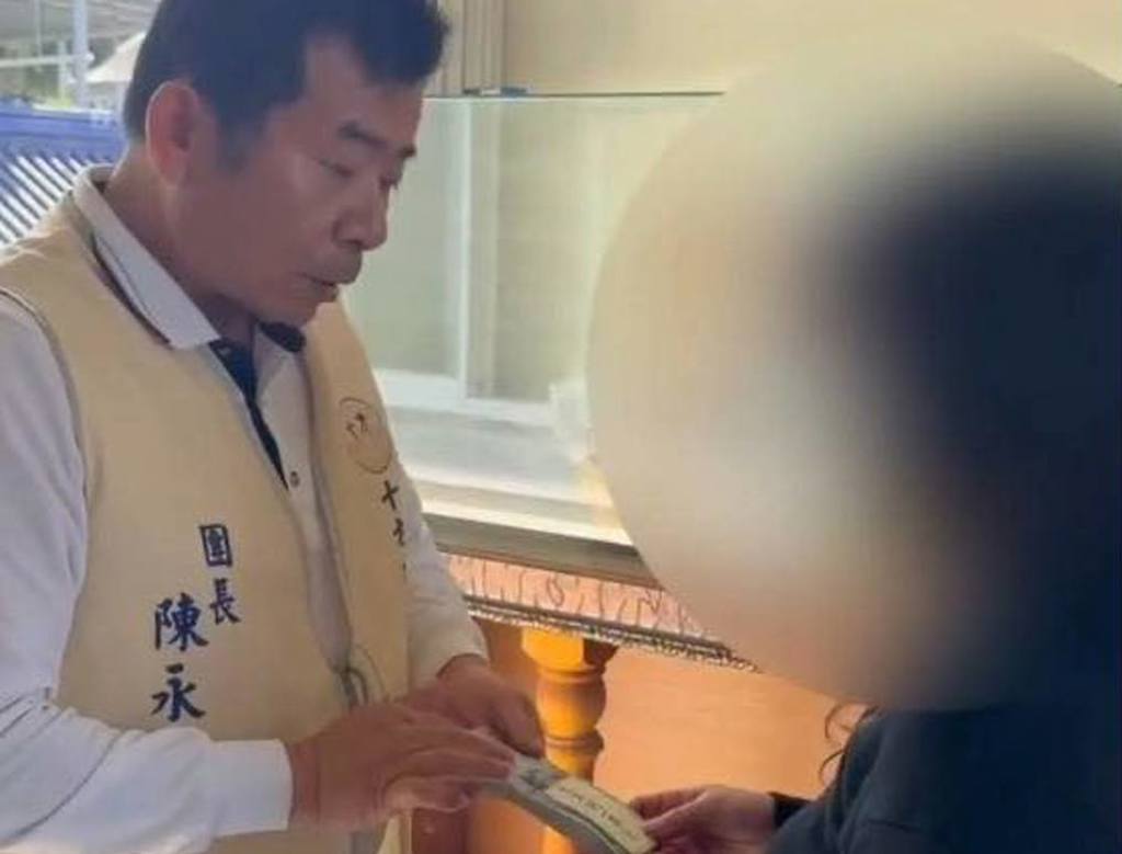 孝順清寒男大生「陪阿嬤說話到半夜」 不堪被詐走絕路