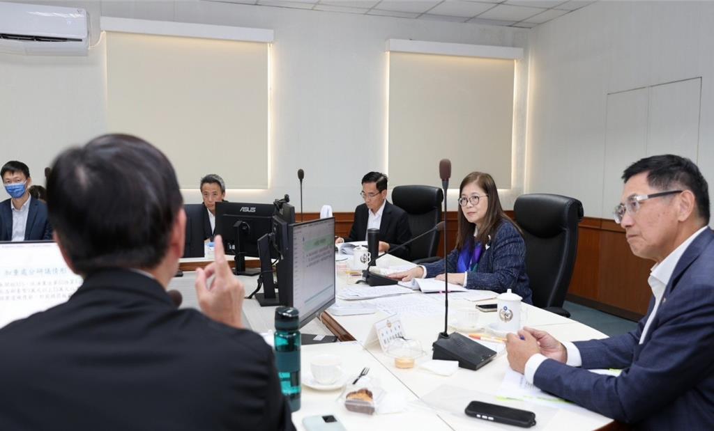 查獲上千顆偷運鸚鵡蛋卻不能罰   管碧玲：漏洞再不補   前線士氣會受傷