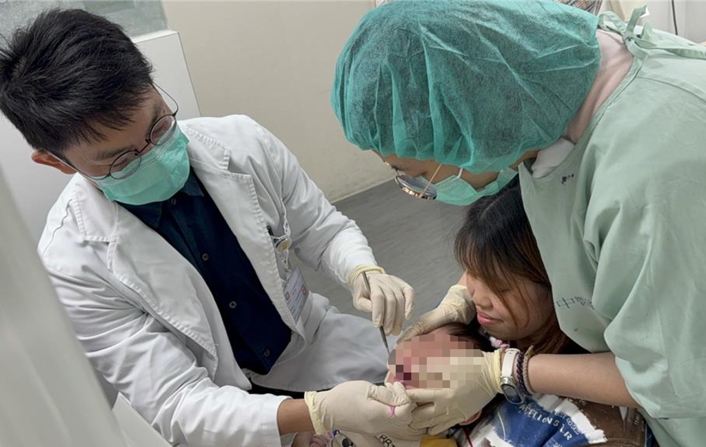 新台灣之子塗氟免排隊 烏克蘭孕媽狂讚：醫療太貼心