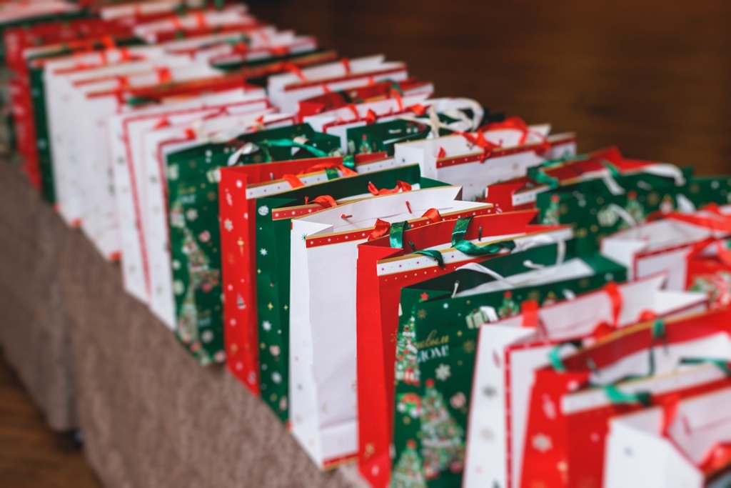 花千元買交換禮物「小到爆」 全網讚史上最狂:會增值