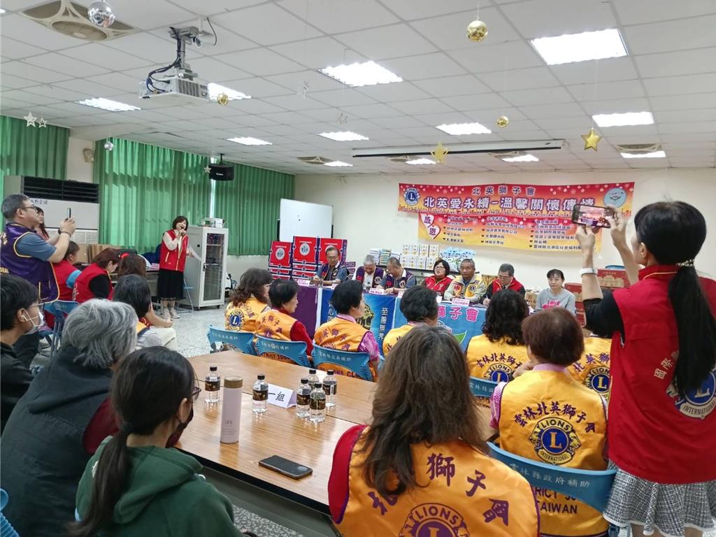歲末寵愛失親兒 北英獅子會贈助學金與物資