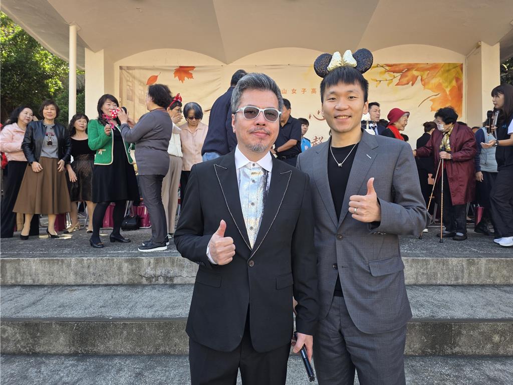 黃國倫為中山女高寫校歌 遭寇乃馨逼問過往情史