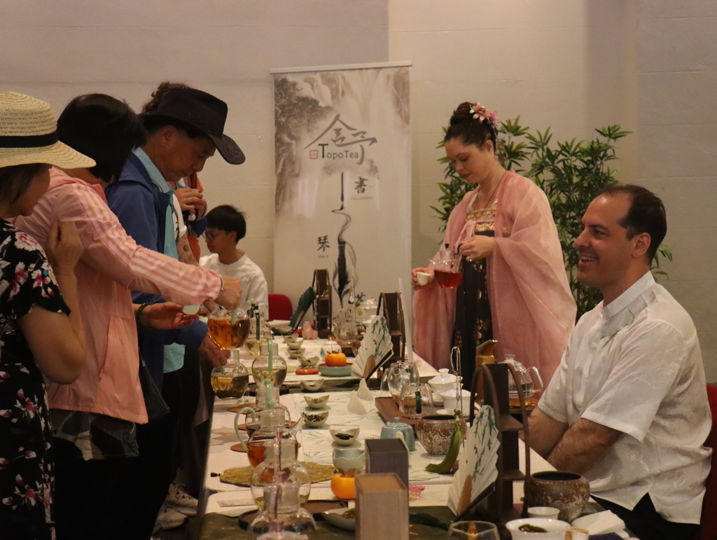 兩岸看世界》上午咖啡下午茶 澳洲人愛上中國茶